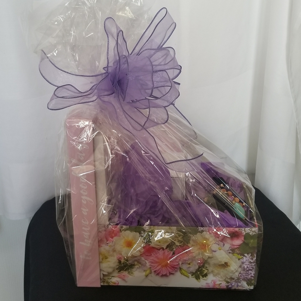 Gift Basket Feneche Skin Care Stone/Bead Bracelets - Picture 2 of 7